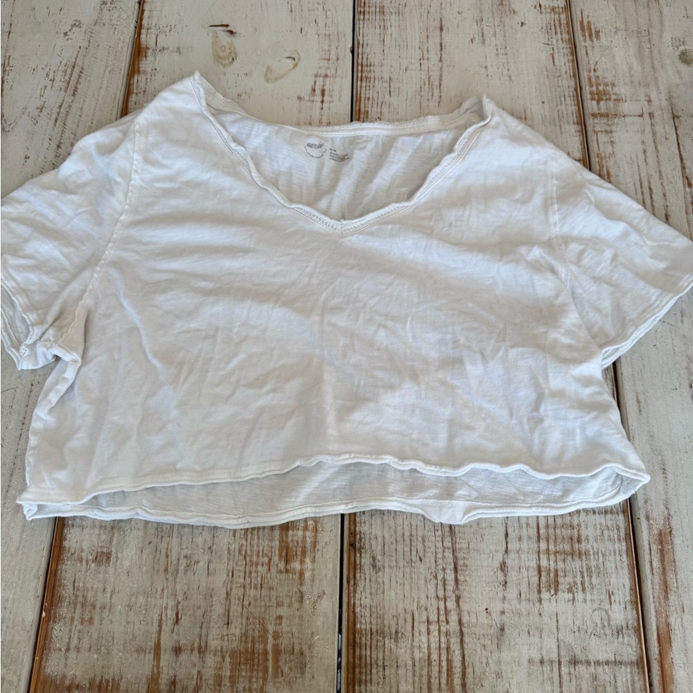 aerie White Cropped V-Neck Tee